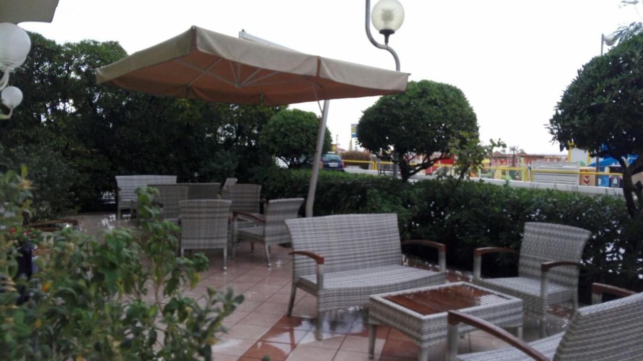 Hotel Rosati Rimini Eksteriør bilde