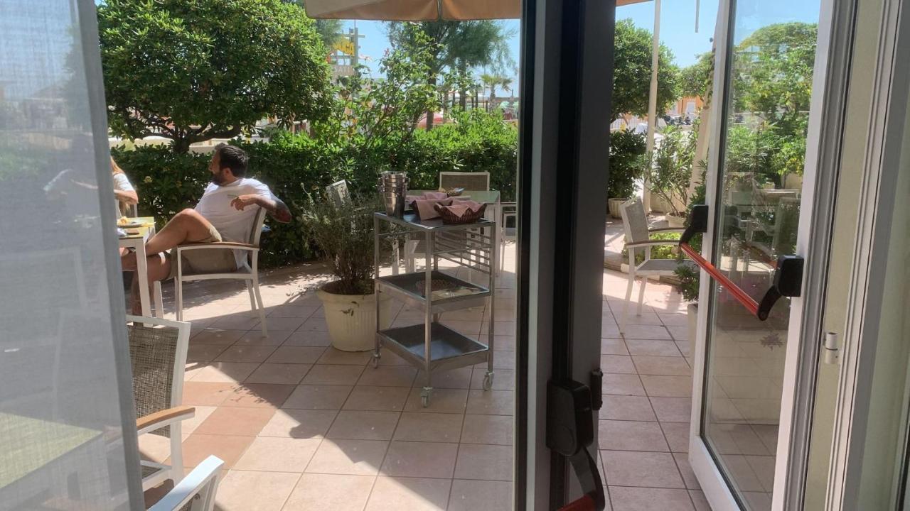 Hotel Rosati Rimini Eksteriør bilde